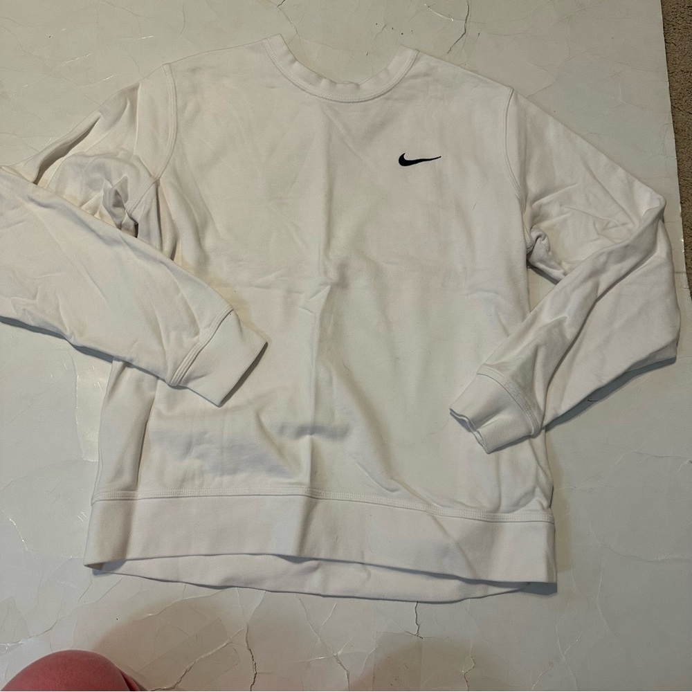 White Nike Women’s Sweater Crew Neck Large Casual Preppy Athletic - Picture 1 of 6